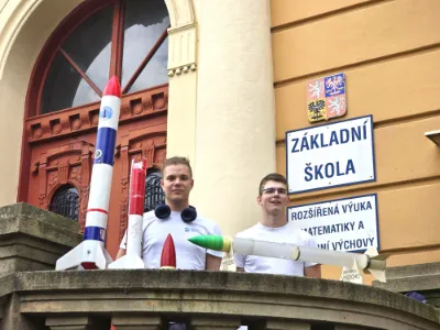  RAKETOVÝ TÝM ZAUJAL DEVÁŤÁKY NA ZŠ NÁDRAŽNÍ