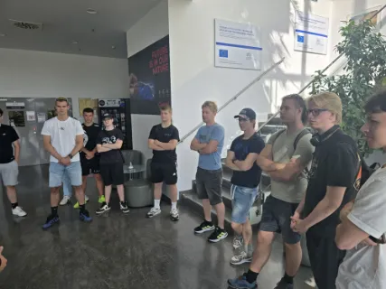 Z LAVIC DO LABORATOŘE: EXKURZE VE FIRMĚ GARRETT MOTION