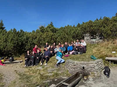 OD VĚDY K HŘEBENŮM
